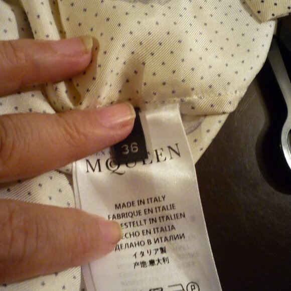 Alexander McQueen Button-Up Silk Skull Button Up Shirt Gray Size IT 36 UK 8 US S - Picture 5 of 8